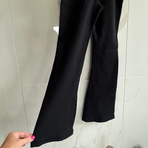NWT Athleta Elation Flare Leggings *Crop* Flare Pant Ribbed Black Size Small S - Picture 8 of 8